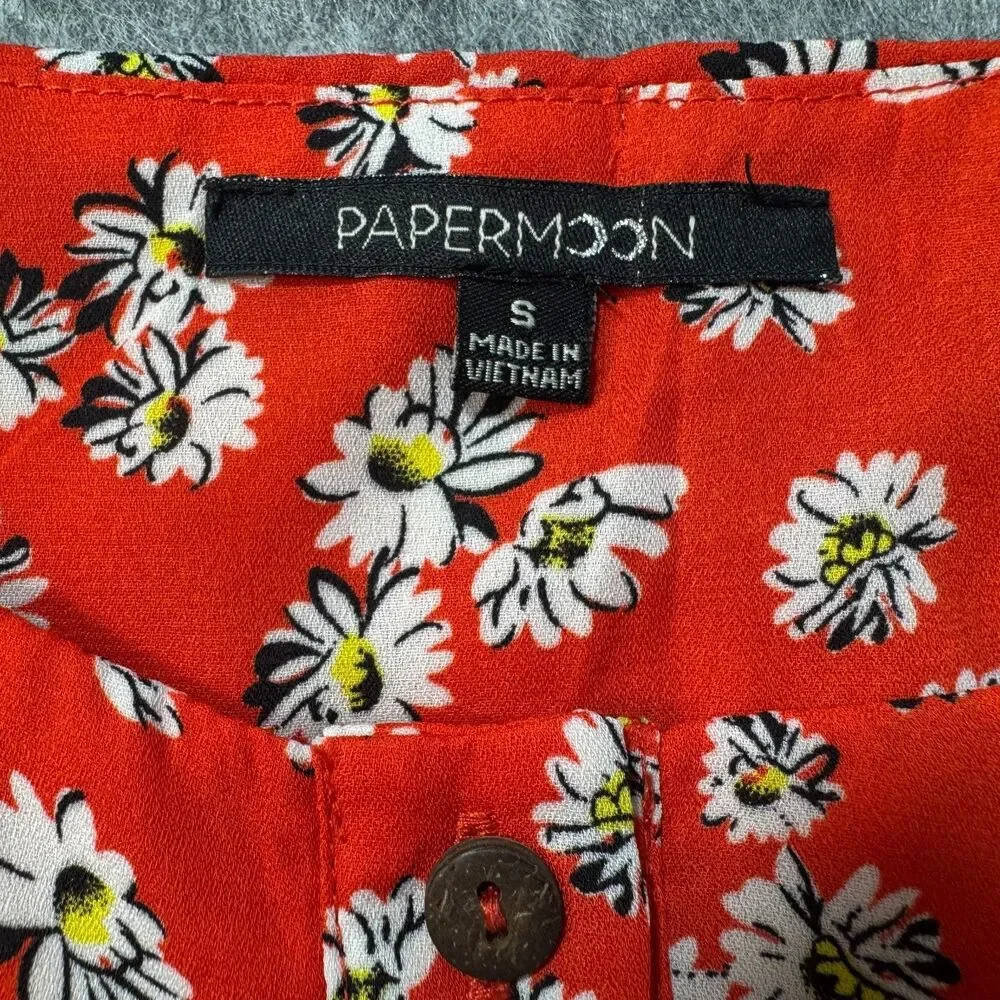 Papermoon Women Top Sz S Red Flower Print Buttons Round Neck Straps Front Tie - Picture 7 of 9